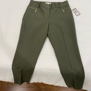 Chaus Women's Zipper Pocket Ankle Length Pant